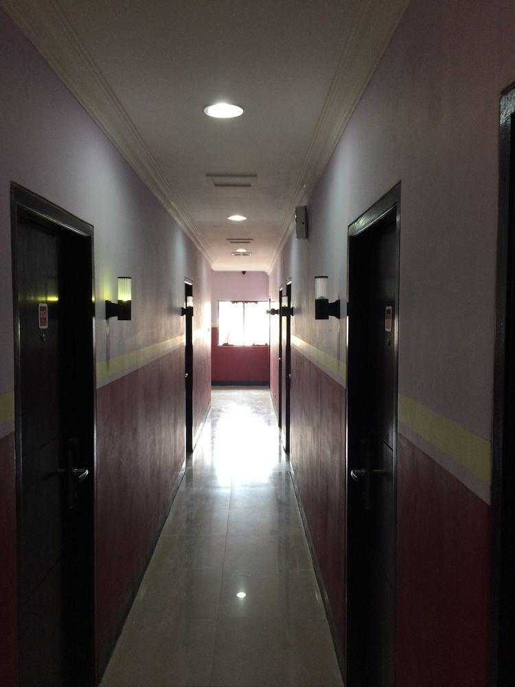 Hollywood Hotel Jakarta Kültér fotó