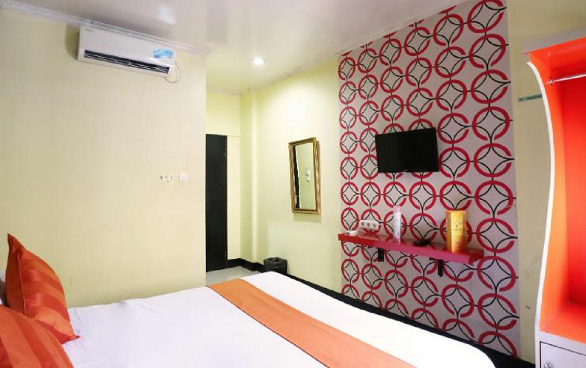 Hollywood Hotel Jakarta Kültér fotó